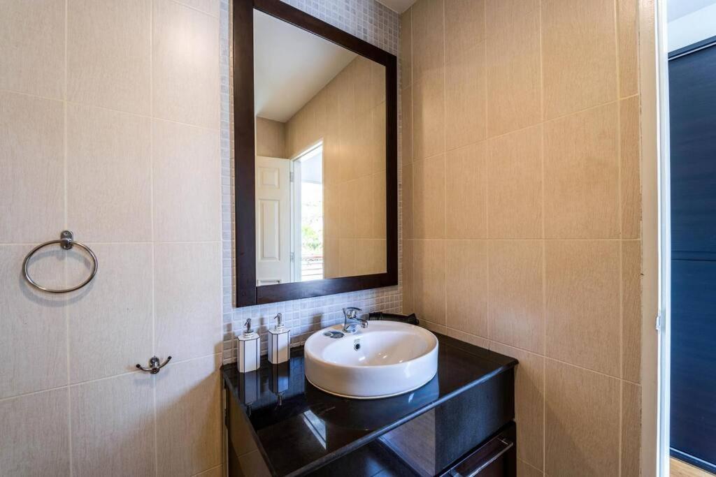 Villaer 3 Bedroom Pool In Great Location Stv *