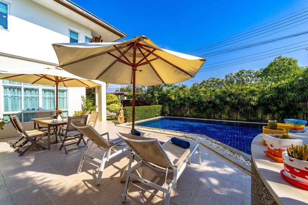 3 Bedroom Pool In Great Location Stv Villaer *