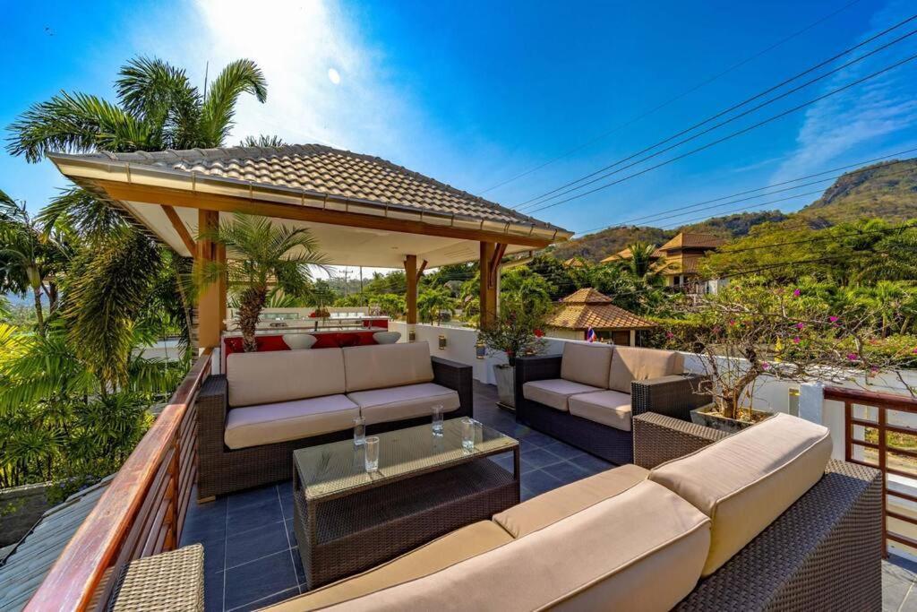 3 Bedroom Pool In Great Location Stv Villaer *