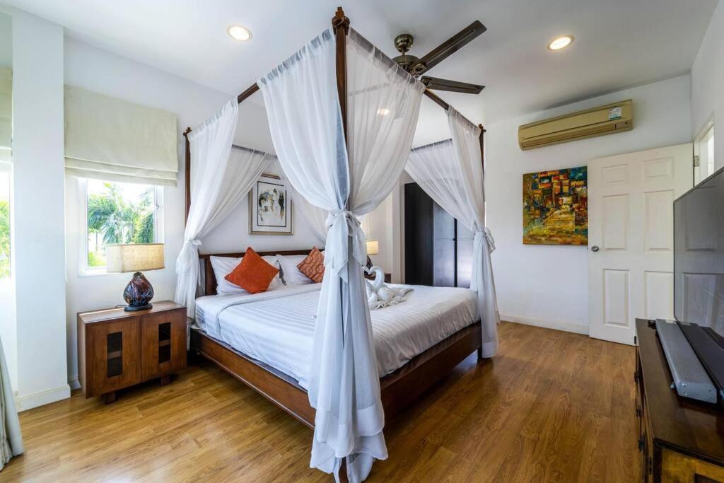 3 Bedroom Pool In Great Location Stv HHQ