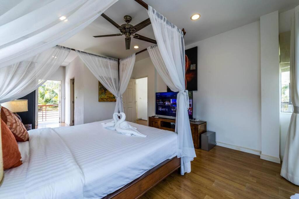 3 Bedroom Pool In Great Location Stv Villa HHQ